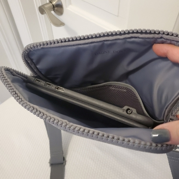 Dagne Dover Gray Neoprene Laptop Bag with Adjustable Strap, Business - Picture 10 of 12